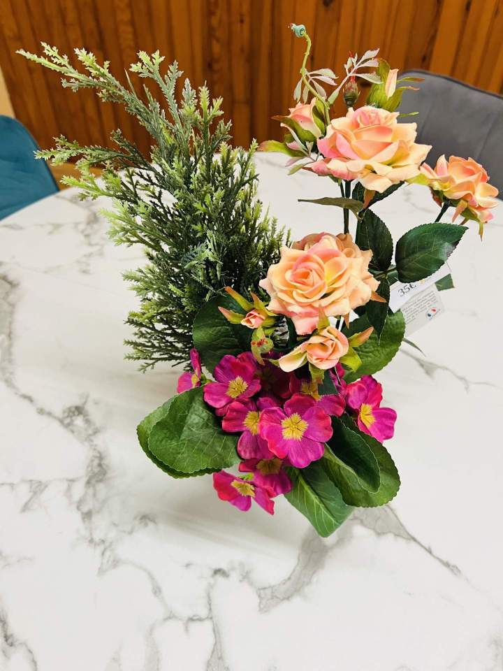 Fleurs artificielles de deuil Gers