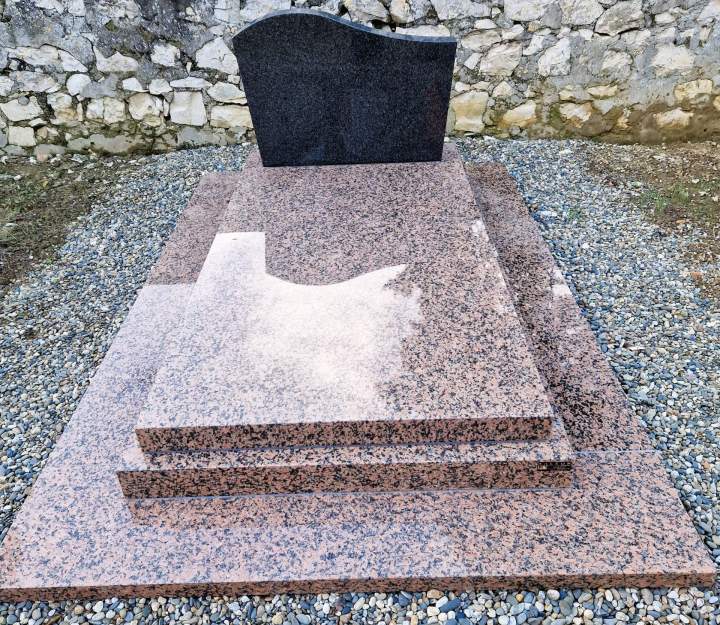 Monument funéraire sur mesure Gers