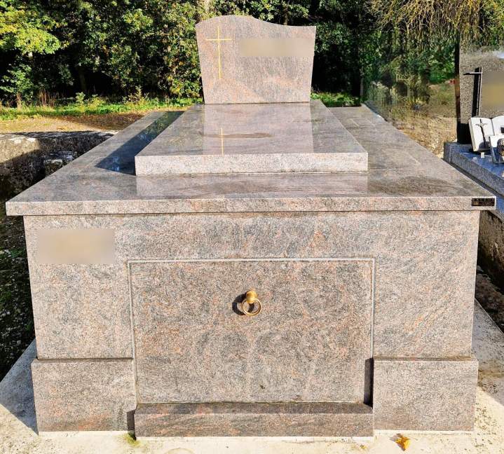 Création de monuments et d'articles en marbrerie funéraire